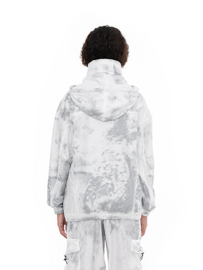 Anorak gris Grey Noise, puesto, vista trasera