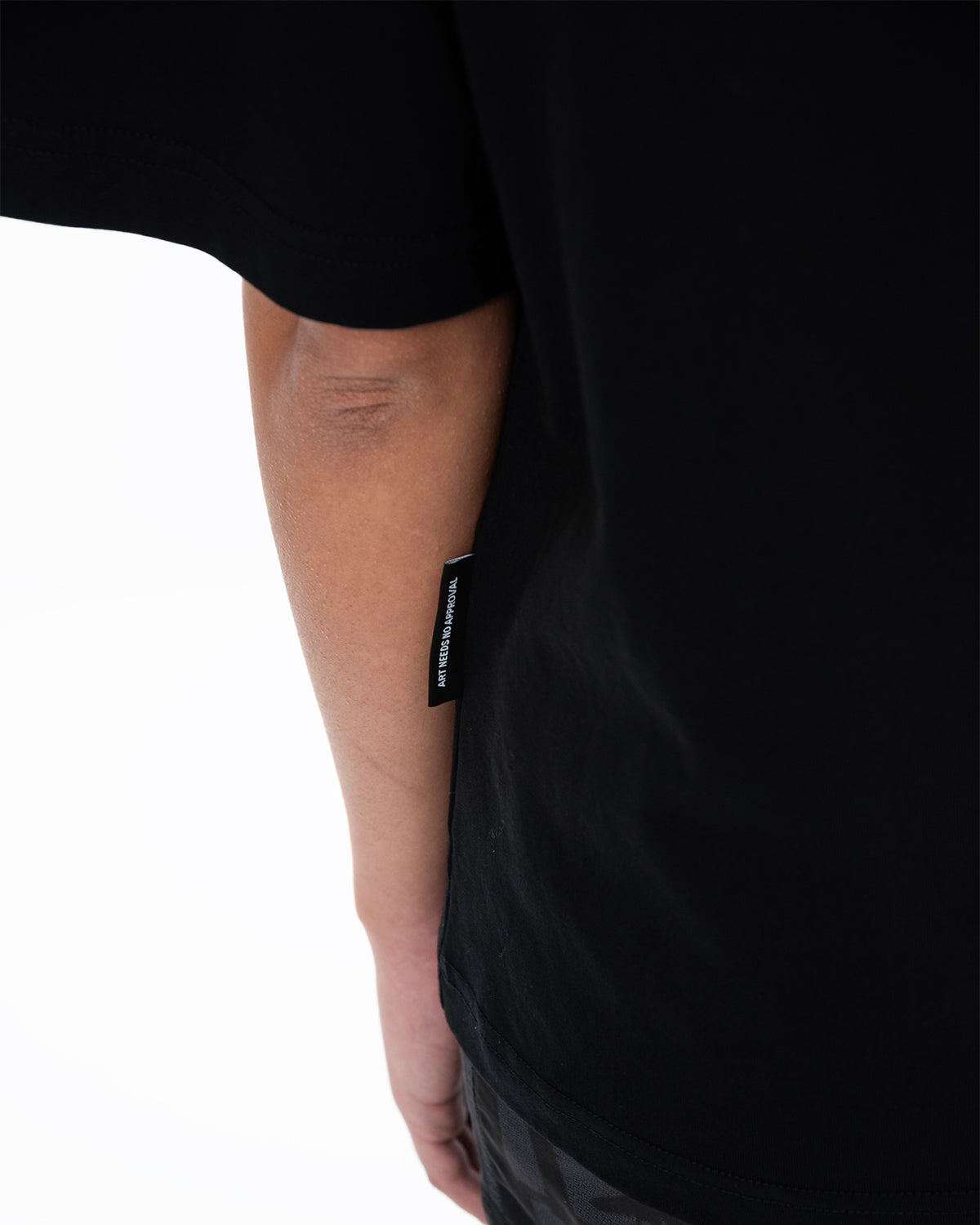 T-shirt nera Flag, dettaglio dell'etichetta laterale, color_Nero, color_Black