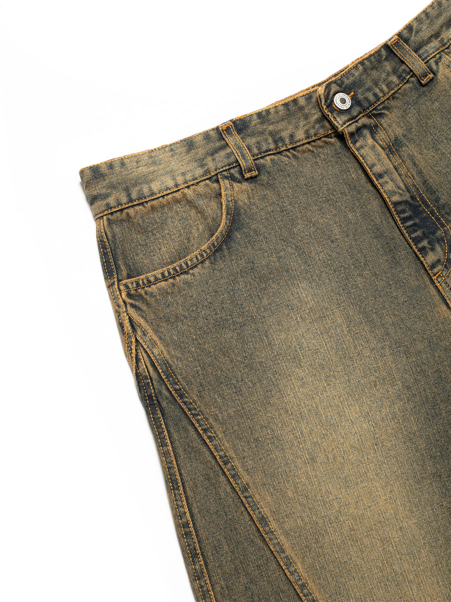 Brown Aged jeans, front pocket detail