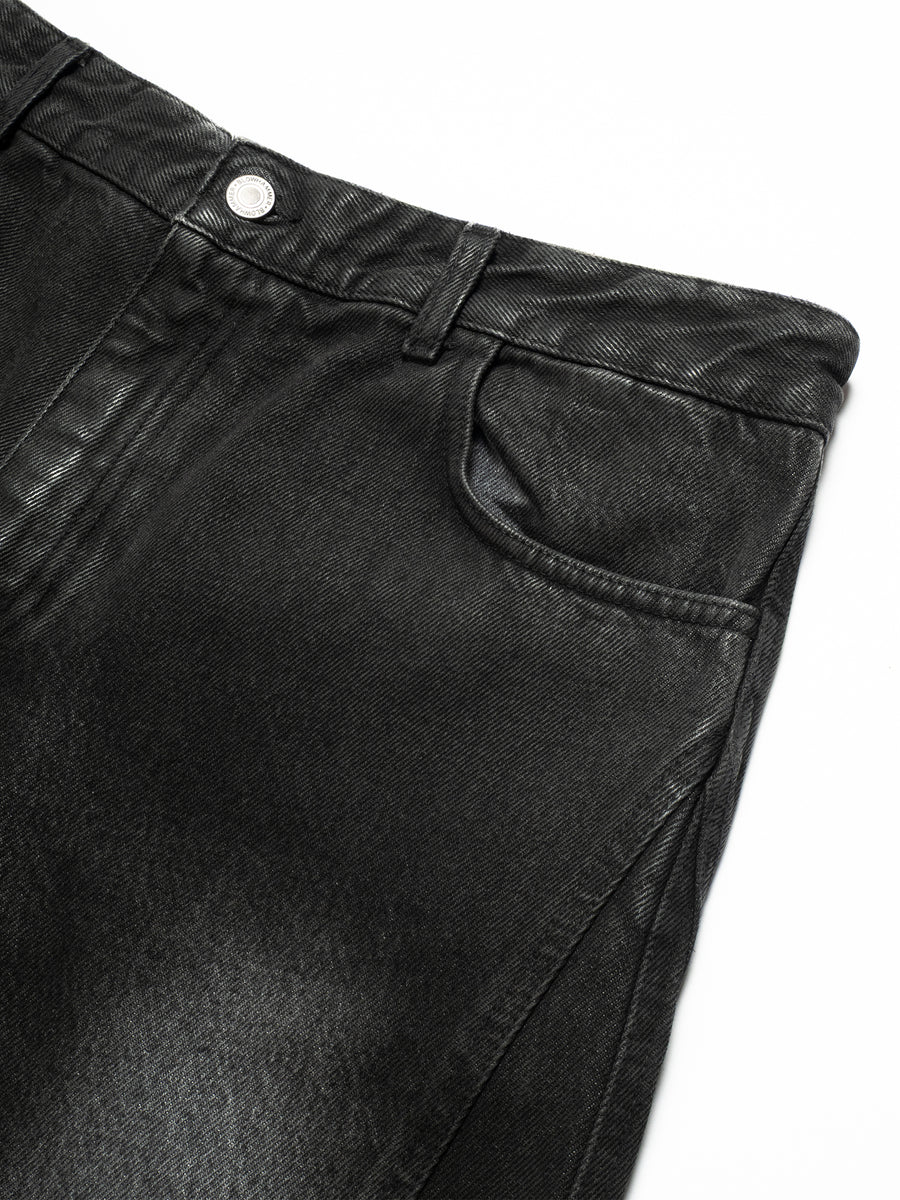 Schwarze Jeans, Detail der Vordertasche