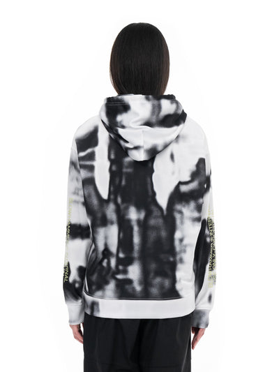 Sudadera con capucha blanca y negra Rift, puesta, vista trasera